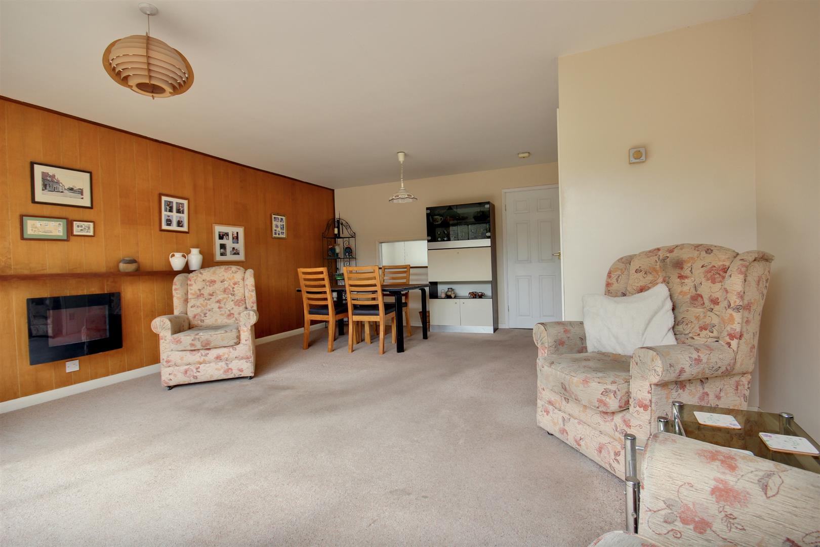 Priory Close, Swanland